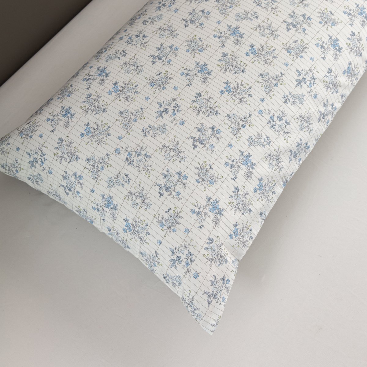 Grounding Pillow Case